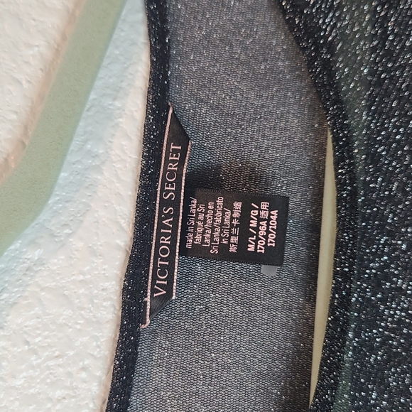 Victoria's Secret black & silver metallic sheer top M/L - Picture 3 of 8